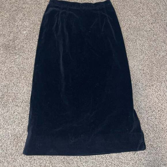 Frank Lee Dresses & Skirts - Frank Lee Vintage Black Velvet Midi Column Skirt 90s